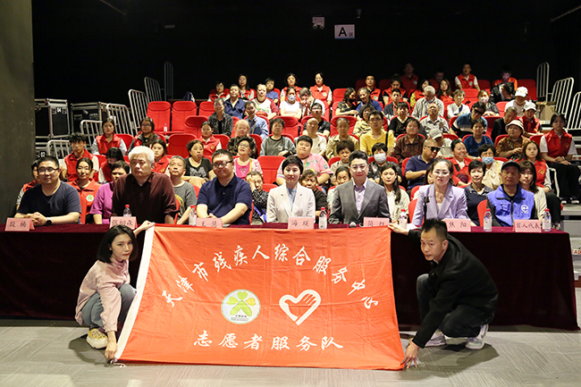 图为活动现场
